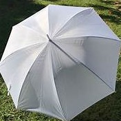 ka nkita ko white na payong sa cict building